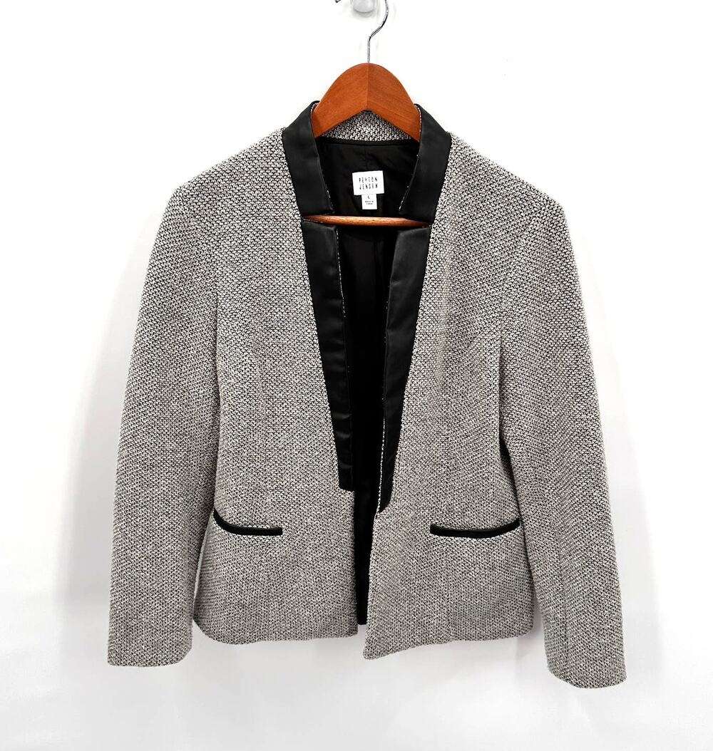 EVEREVE Peyton Jensen Tweed Faux Leather Trim Open Collarless Blazer // L